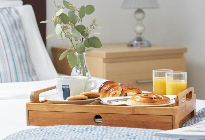 스탠다드 룸 킹사이즈 침대, Luccombe Manor Country House