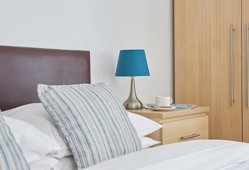 스탠다드 룸, Luccombe Manor Country House