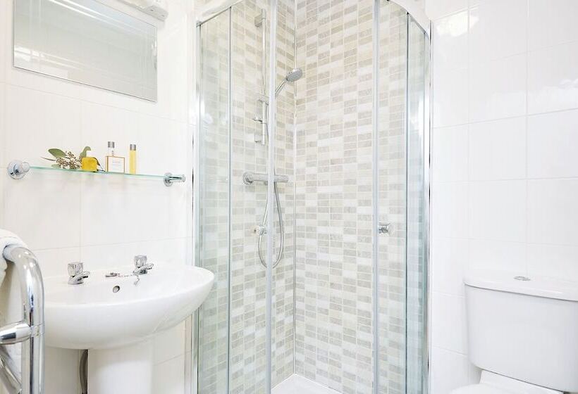 스탠다드 룸, Luccombe Manor Country House