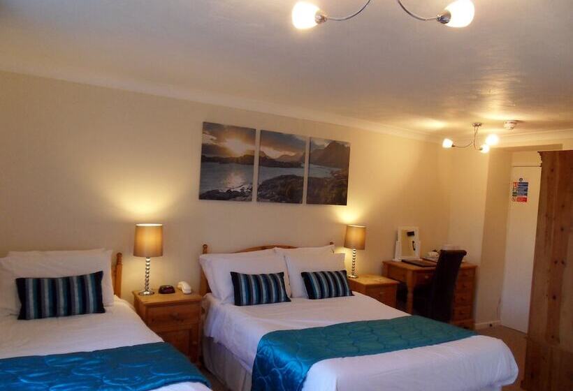 스탠다드 트리플 룸, Luccombe Manor Country House