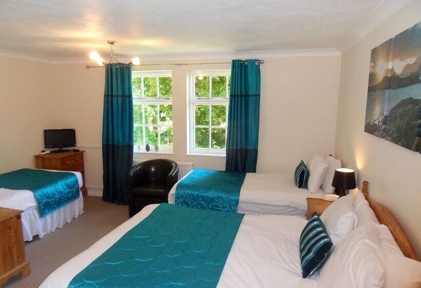 패밀리 룸, Luccombe Manor Country House