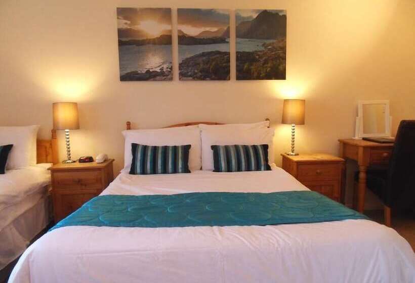 스탠다드 룸, Luccombe Manor Country House