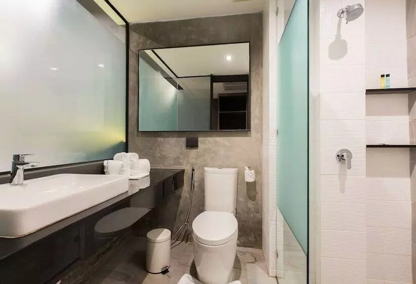 デラックスルーム, Maya Phuket Airport Hotel Naiyang Beach