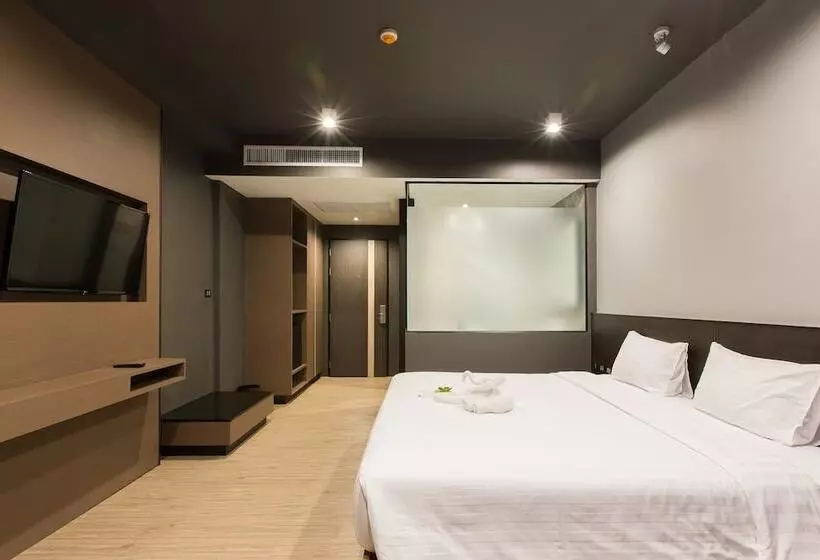 デラックスルーム, Maya Phuket Airport Hotel Naiyang Beach