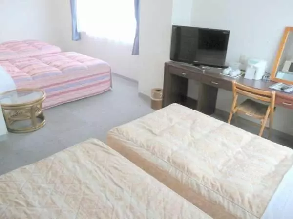اتاق استاندارد چهار تخته, Peace Land Ishigaki