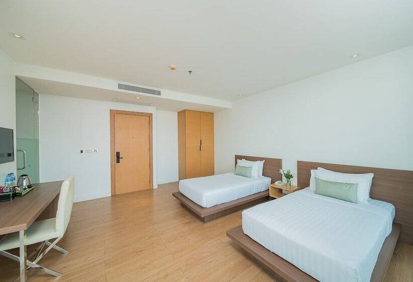 اتاق لوکس سه تخته, Seven Zea Chic