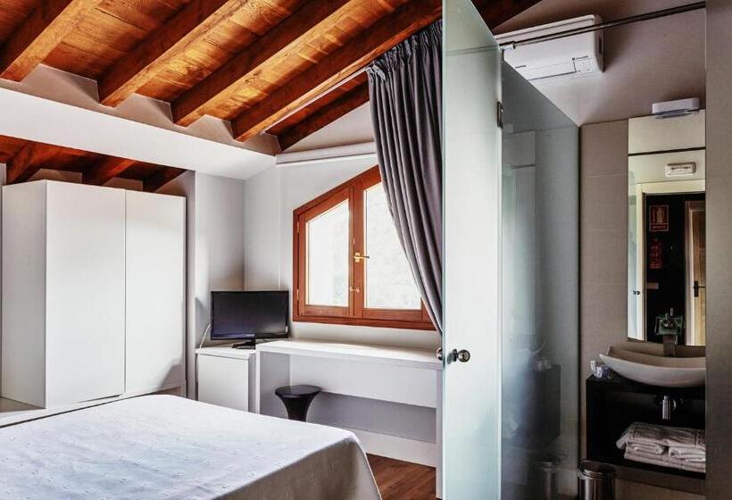 エコノミールーム, Villa Arce