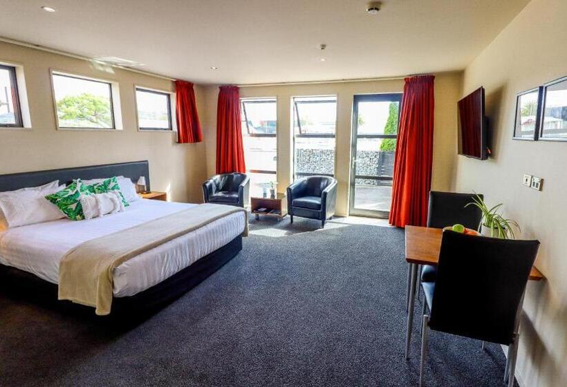 סטודיו אקזקיוטיב, Coleraine Suites & Apartments