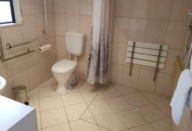 סטודיו אקזקיוטיב, Coleraine Suites & Apartments