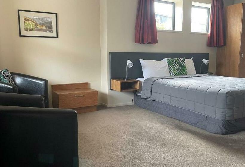 סטודיו אקזקיוטיב, Coleraine Suites & Apartments