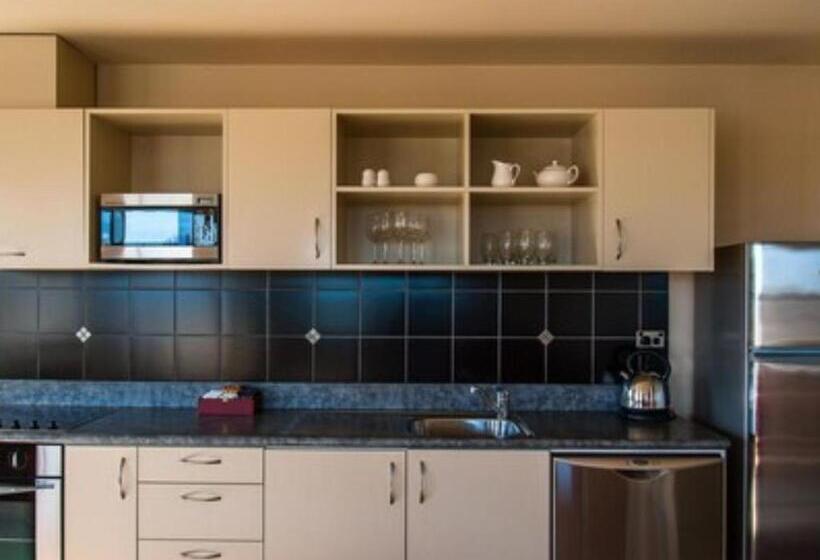 דירת אקזקיוטיב 2 חדרים, Coleraine Suites & Apartments