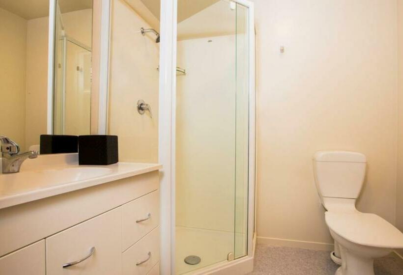 جناح سرير كينج, Greenlane Suites