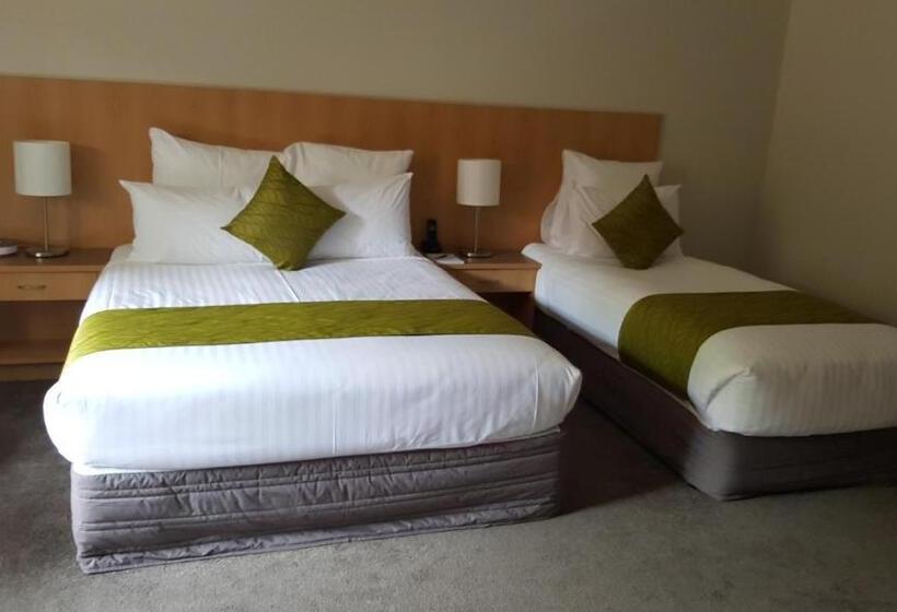 جناح, Greenlane Suites