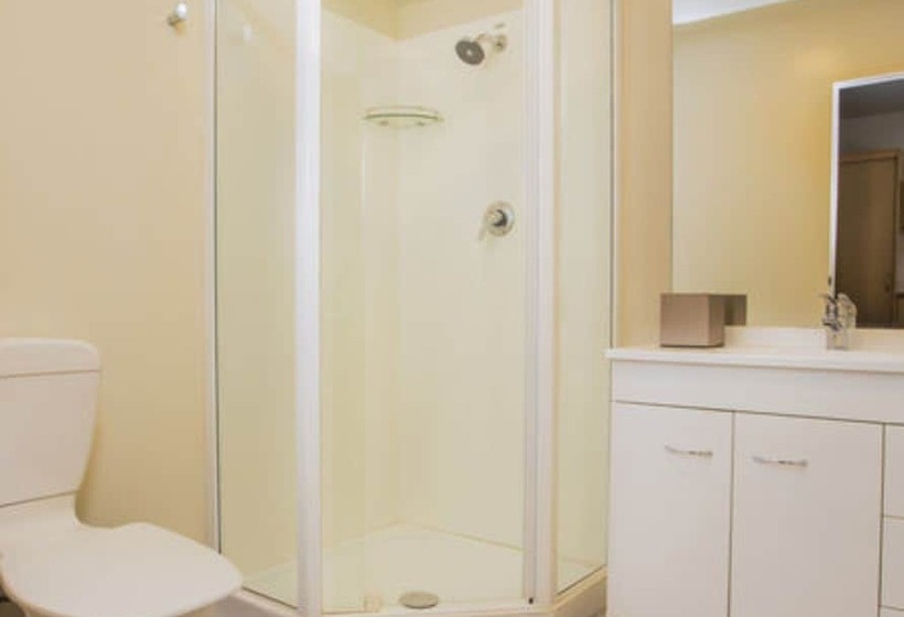 سوییت, Greenlane Suites