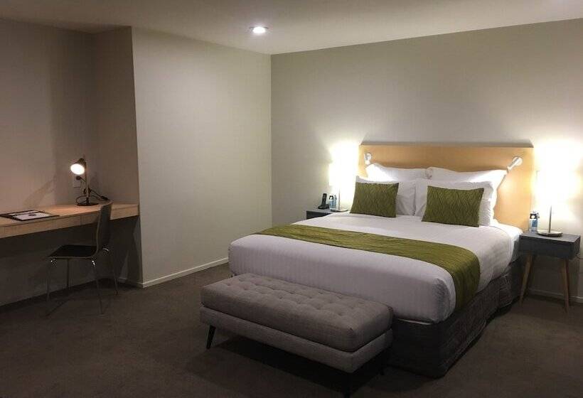 سوییت اجرایی, Greenlane Suites