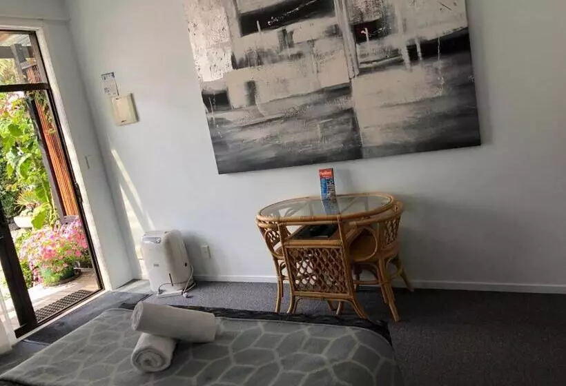 Standard-huone, Opononi Lighthouse Motel