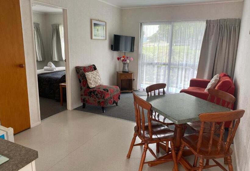 ２ベッドルームアパートメント, Opononi Lighthouse Motel