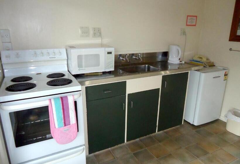 דירת חדר משפחתית, Park Lodge Motel