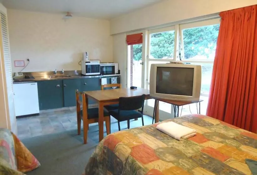 家族用アパートメント, Park Lodge Motel