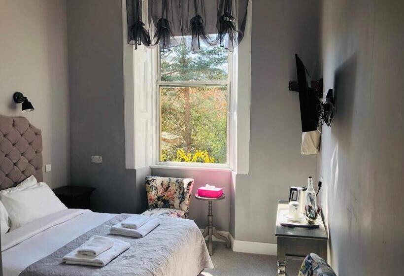 اتاق استاندارد, Allison House 16