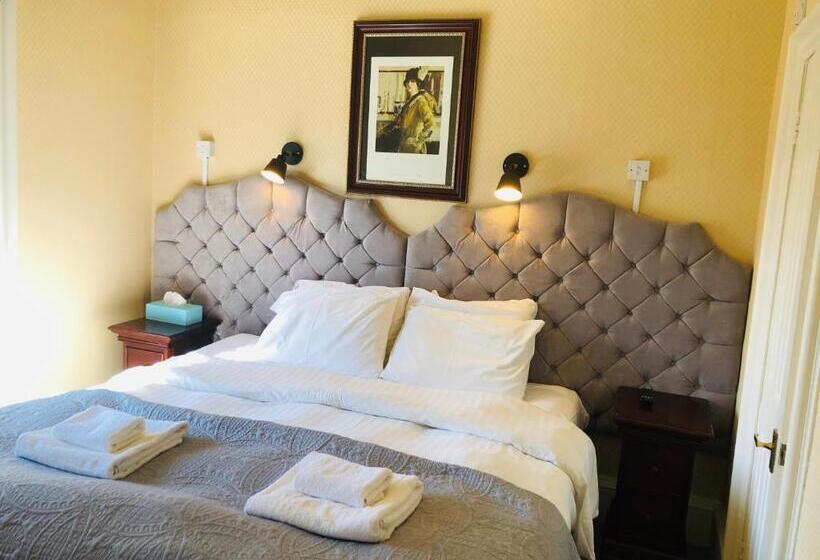 اتاق استاندارد, Allison House 16