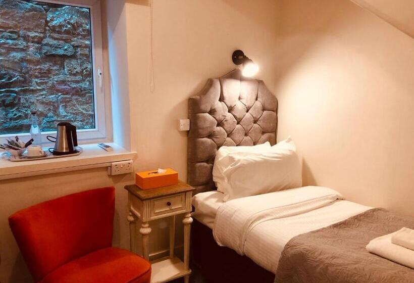 اتاق استاندارد یک نفره, Allison House 16