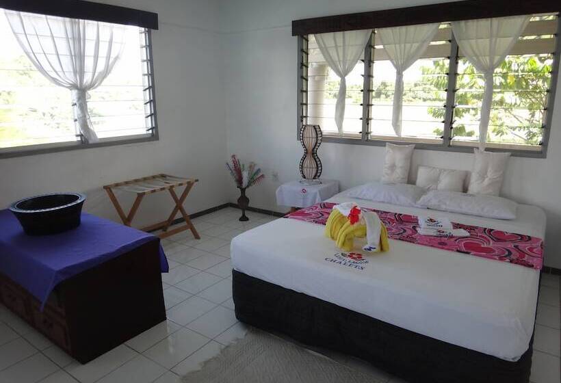 חדר משפחתי, Lusia's Lagoon Chalets