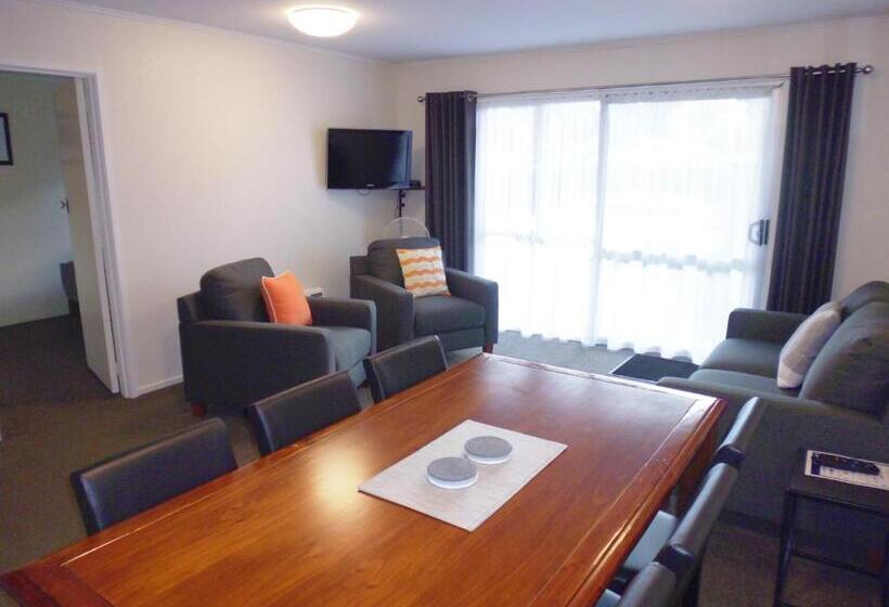 Семейные Апартаменты, Spa Lodge Motel