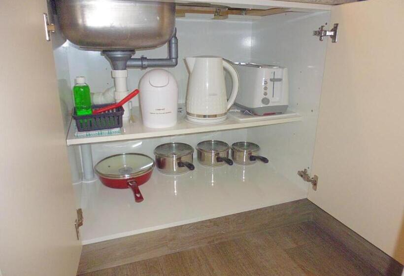 스위트 킹사이즈 침대, Spa Lodge Motel