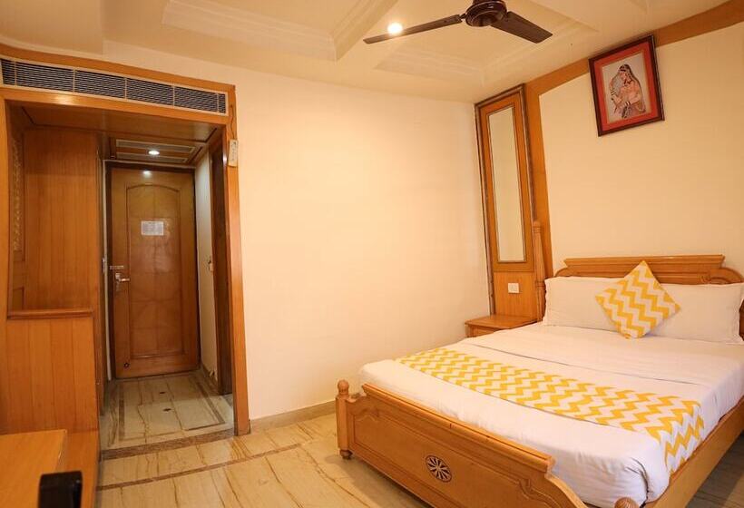 Номер Deluxe, Maru Casa