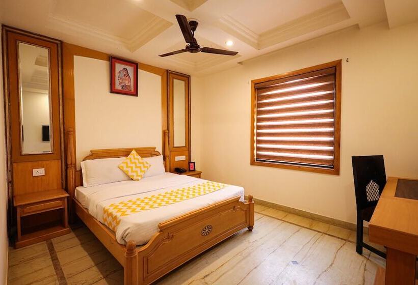 Номер Deluxe, Maru Casa