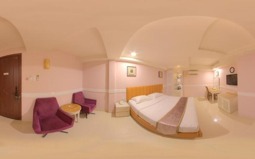 חדר אקונומי, Fortune 1127   Central