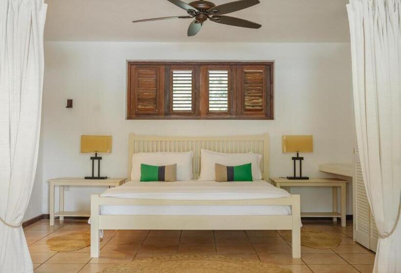 جناح عائلي, Gingerbread Suites