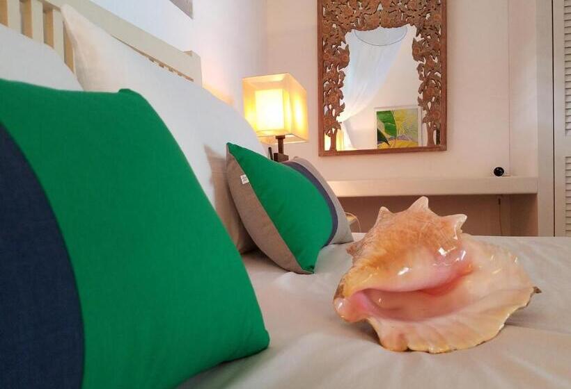 جناح عائلي, Gingerbread Suites