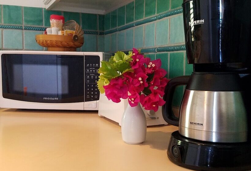 جناح عائلي, Gingerbread Suites