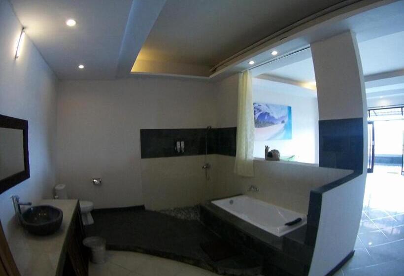 חדר דלוקס עם נוף להרים, The Kayuan