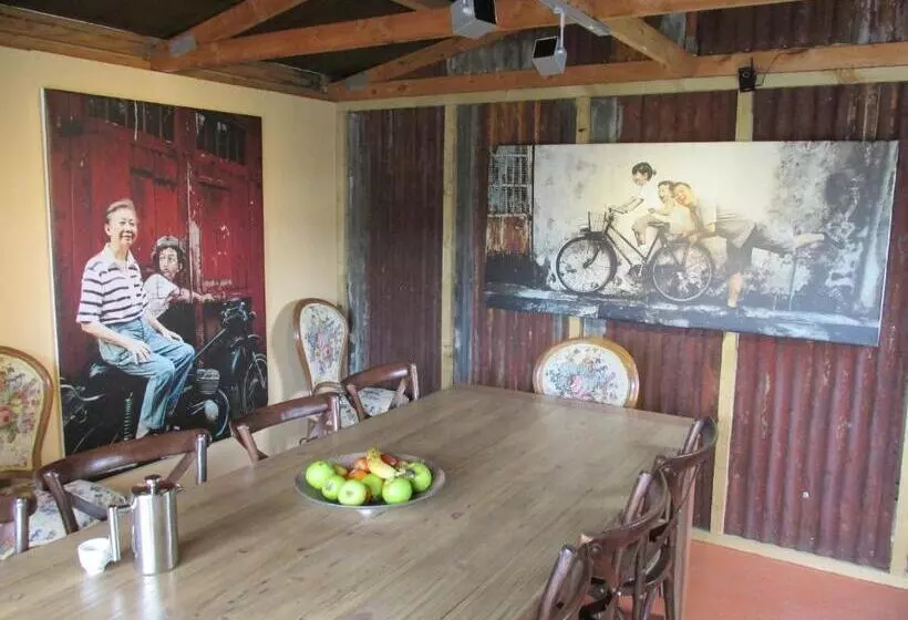 Talo 2 Makuuhuonetta, Designer Cottage