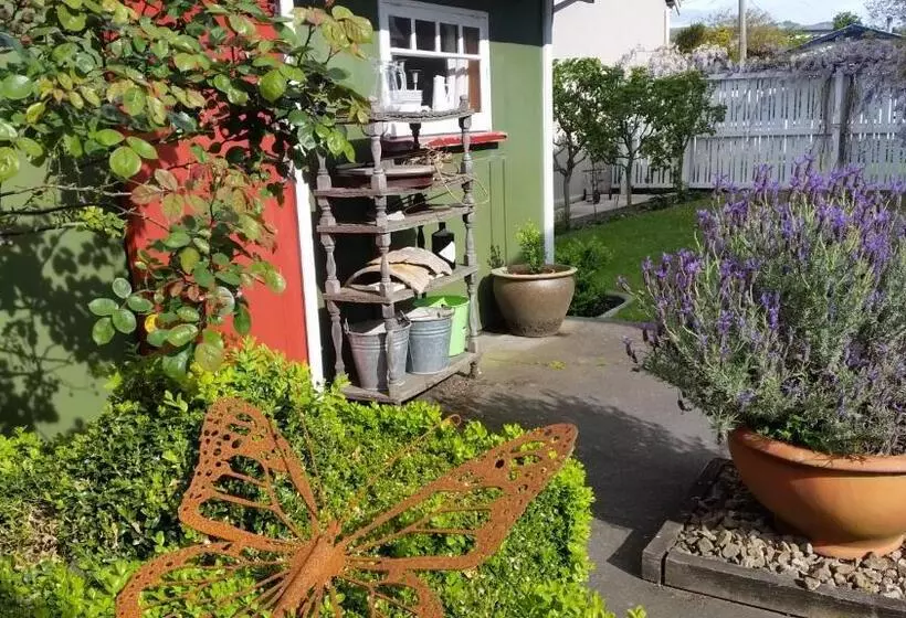 Standard Yhden Hengen Huone Jaettu Kylpyhuone, Designer Cottage