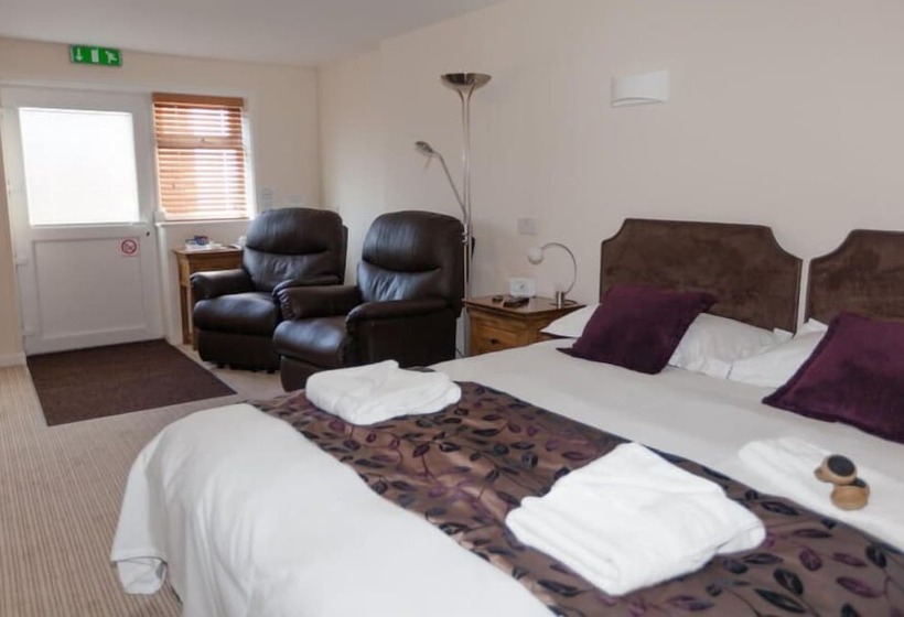 장애인을 위한 스탠다드 룸, King Arthurs Arms