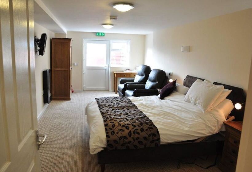 غرفة قياسية لذوى الاحتياجات الخاصة, King Arthurs Arms