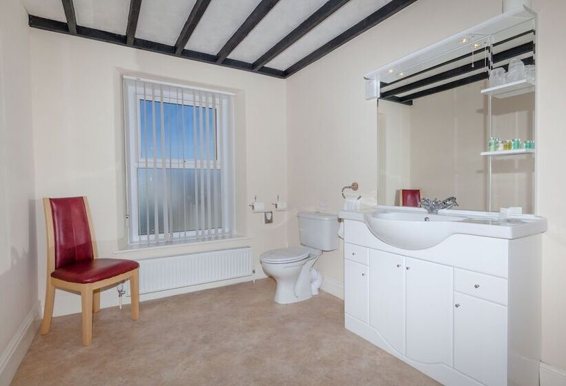 غرفة سوبيريور, King Arthurs Arms