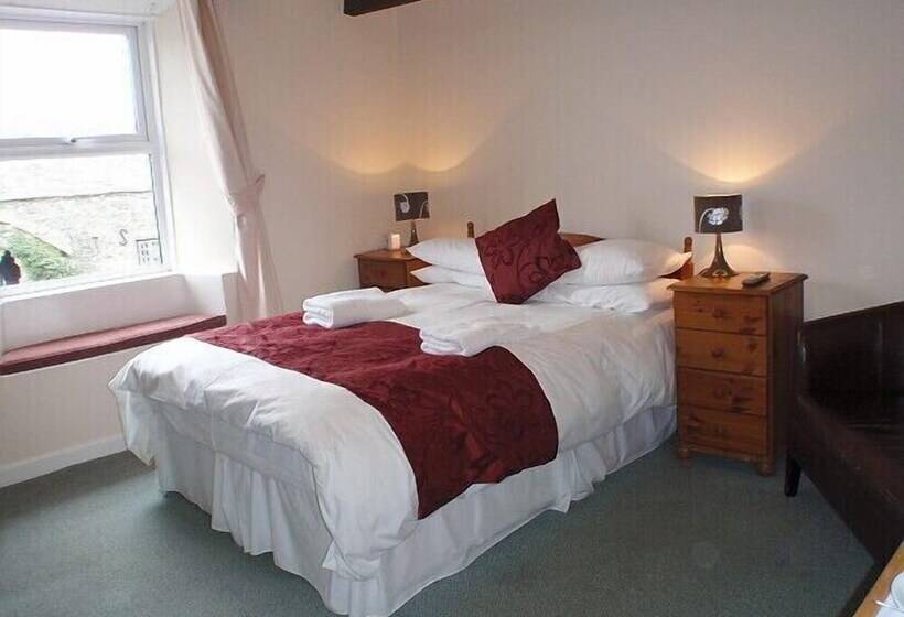 غرفة قياسية, King Arthurs Arms