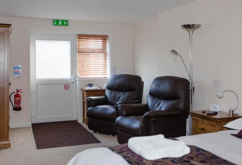 غرفة قياسية لذوى الاحتياجات الخاصة, King Arthurs Arms