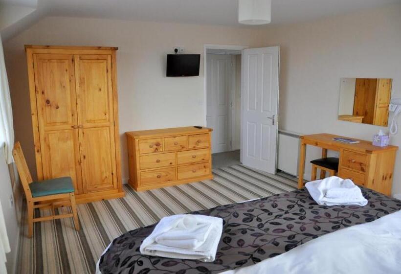 جناح 3 غرف نوم, King Arthurs Arms