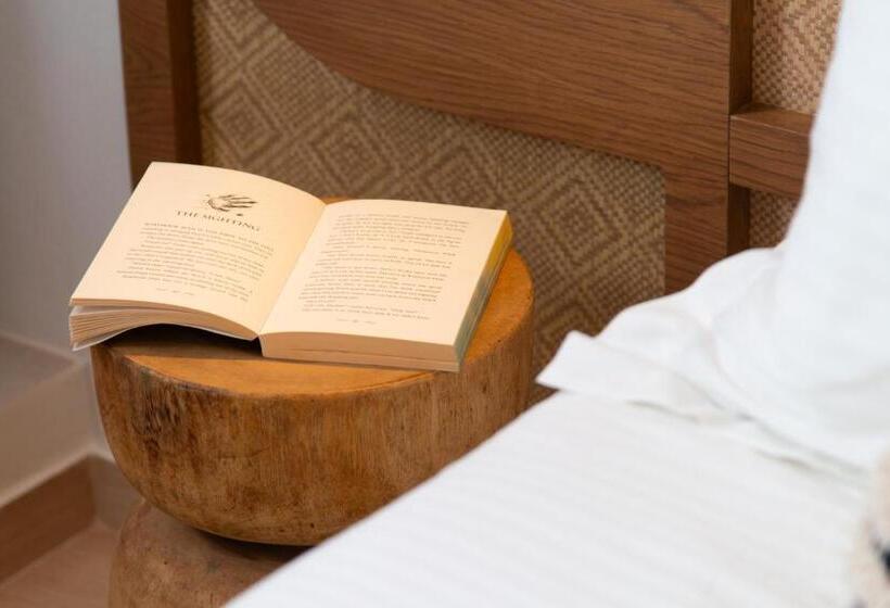 חדר דלוקס, Edem