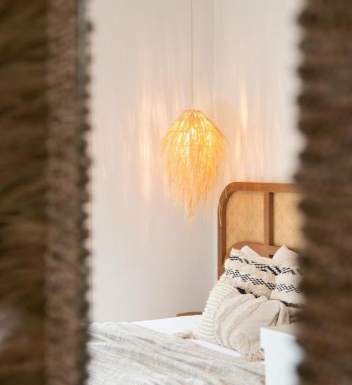 חדר דלוקס, Edem