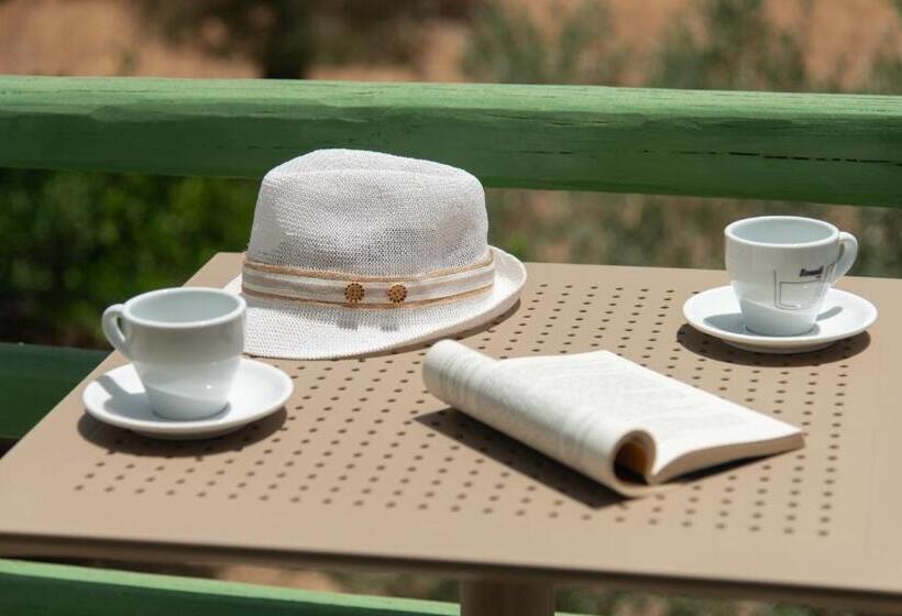 חדר דלוקס, Edem