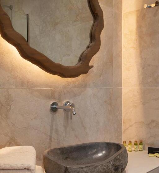 סוויטת ג'וניור, Edem