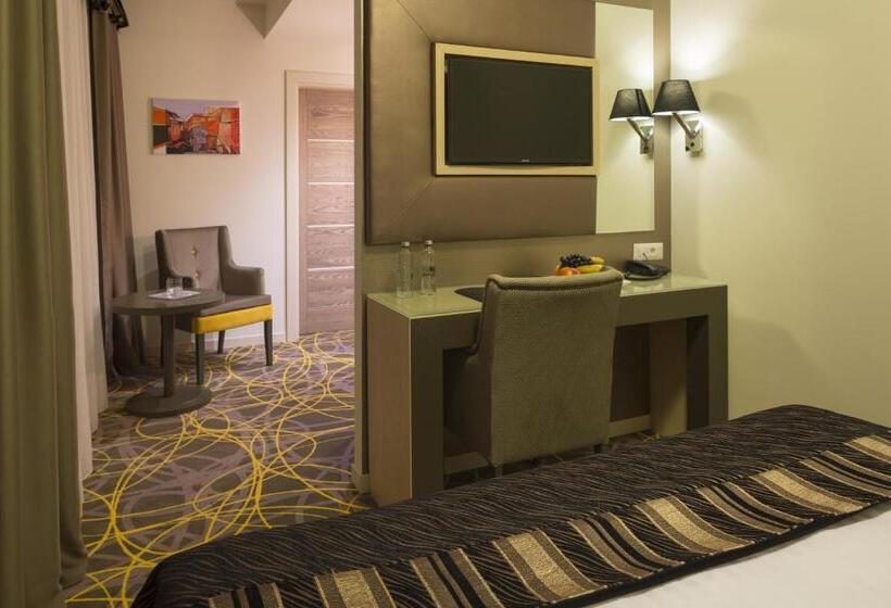 اتاق سوپریور, Exclusive Hotel & More