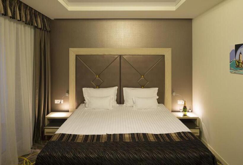 سوییت, Exclusive Hotel & More
